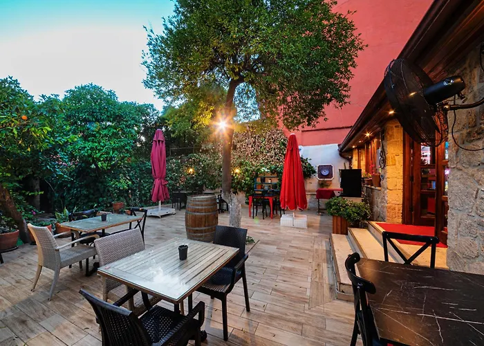 Zemira Garden Hotel